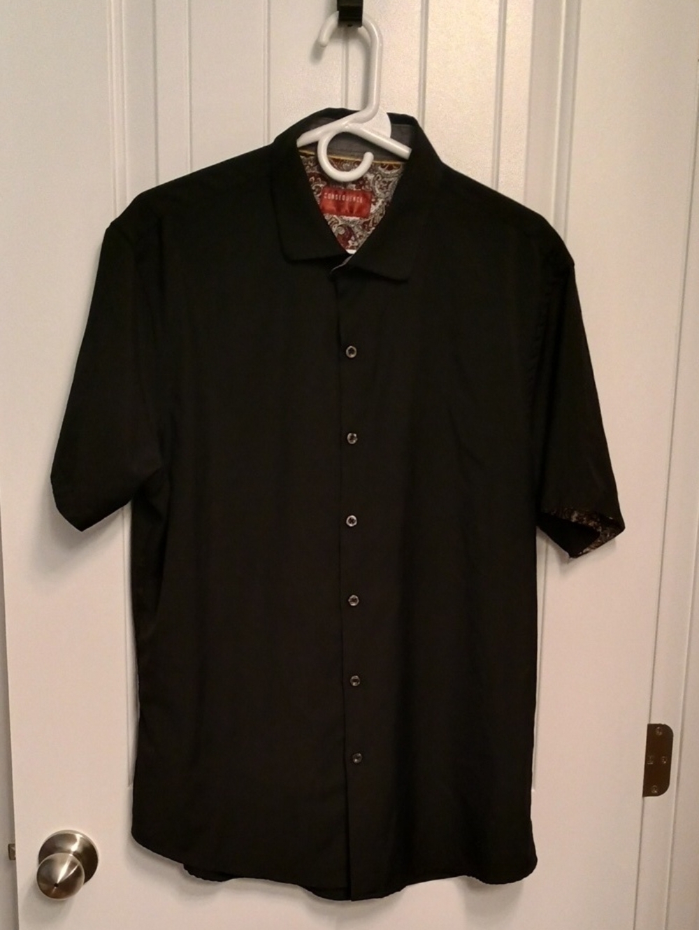 Men's Black Short-Sleeve Button-Down Shirt